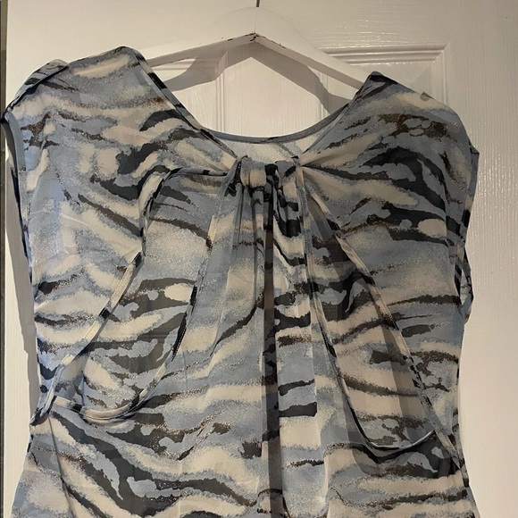 Final Touch Blue zebra print semi-sheer blouse - Picture 7 of 11